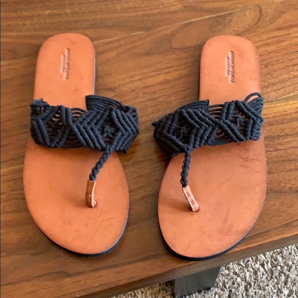 Sandals - Picture 1 of 3